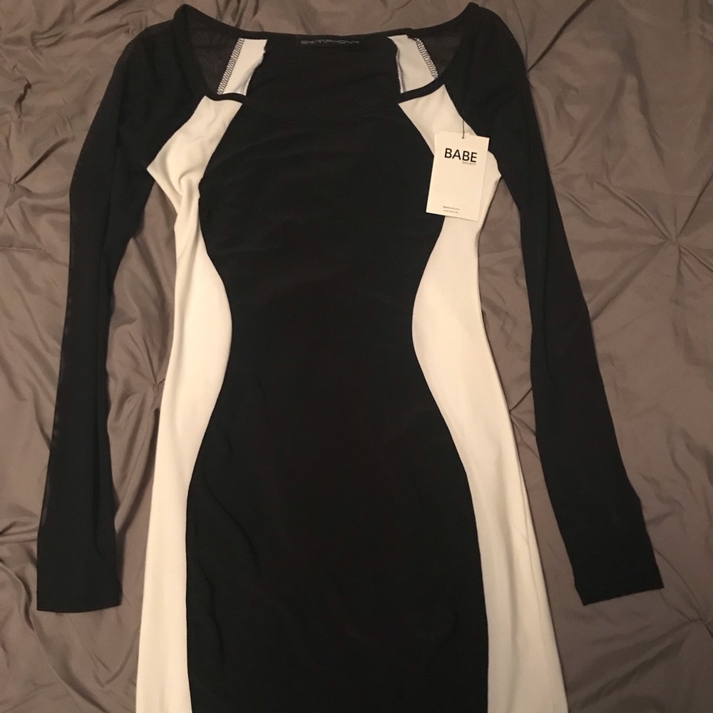 Black sheer sleeved dress size med